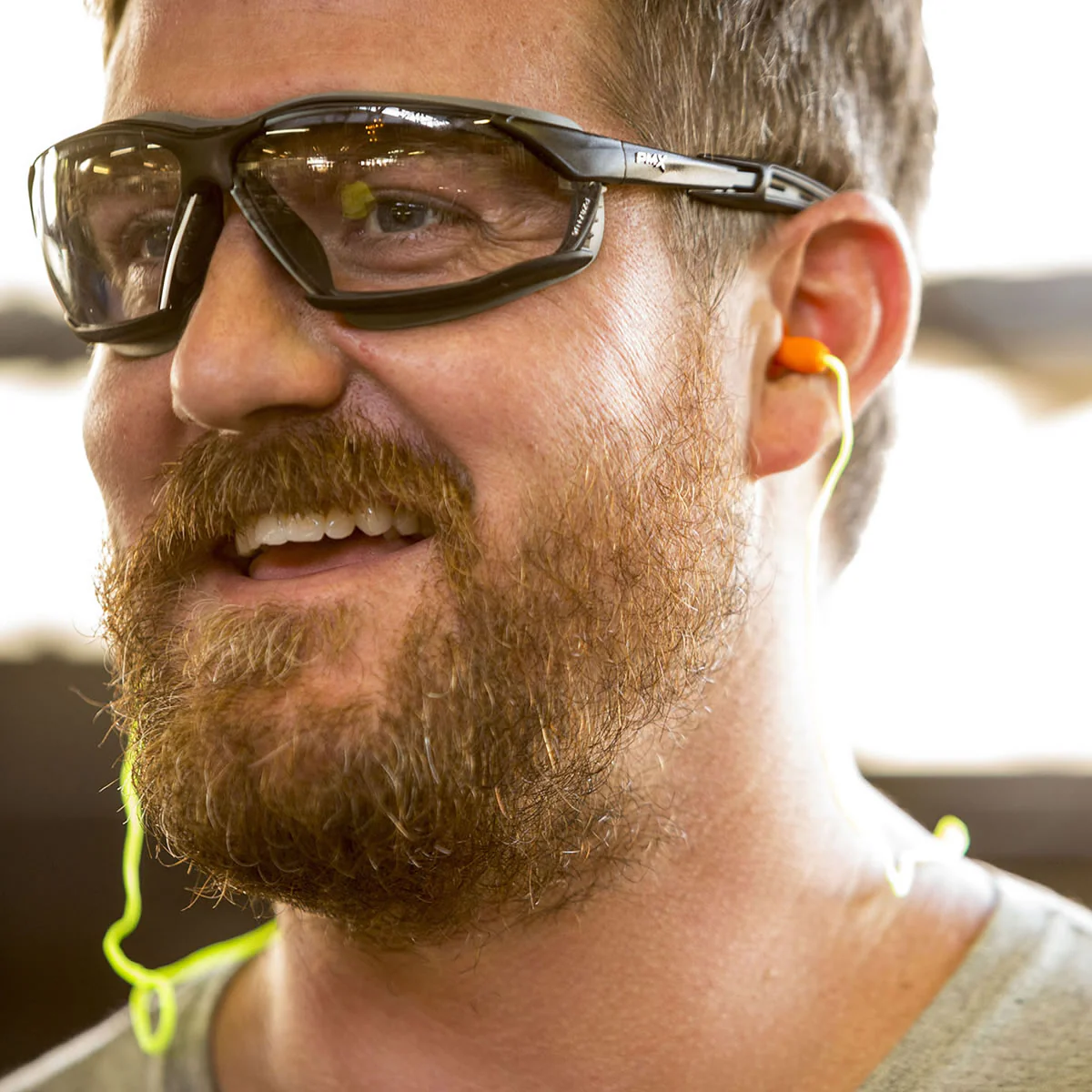 Pyramex Isotope Foam Padded Sealed Safety Glasses - H2MAX Anti-Fog Lens - Black Frame - Image 4